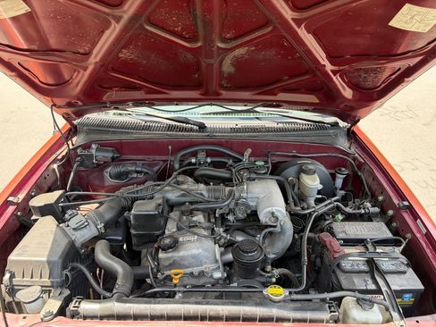 Used 2002 Toyota Tacoma 4x4 Xtracab w/ SR5 Pkg w/ Chrome Pkg image 2