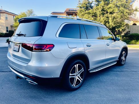 Used 2023 Mercedes-Benz GLS 450 4MATIC image 5