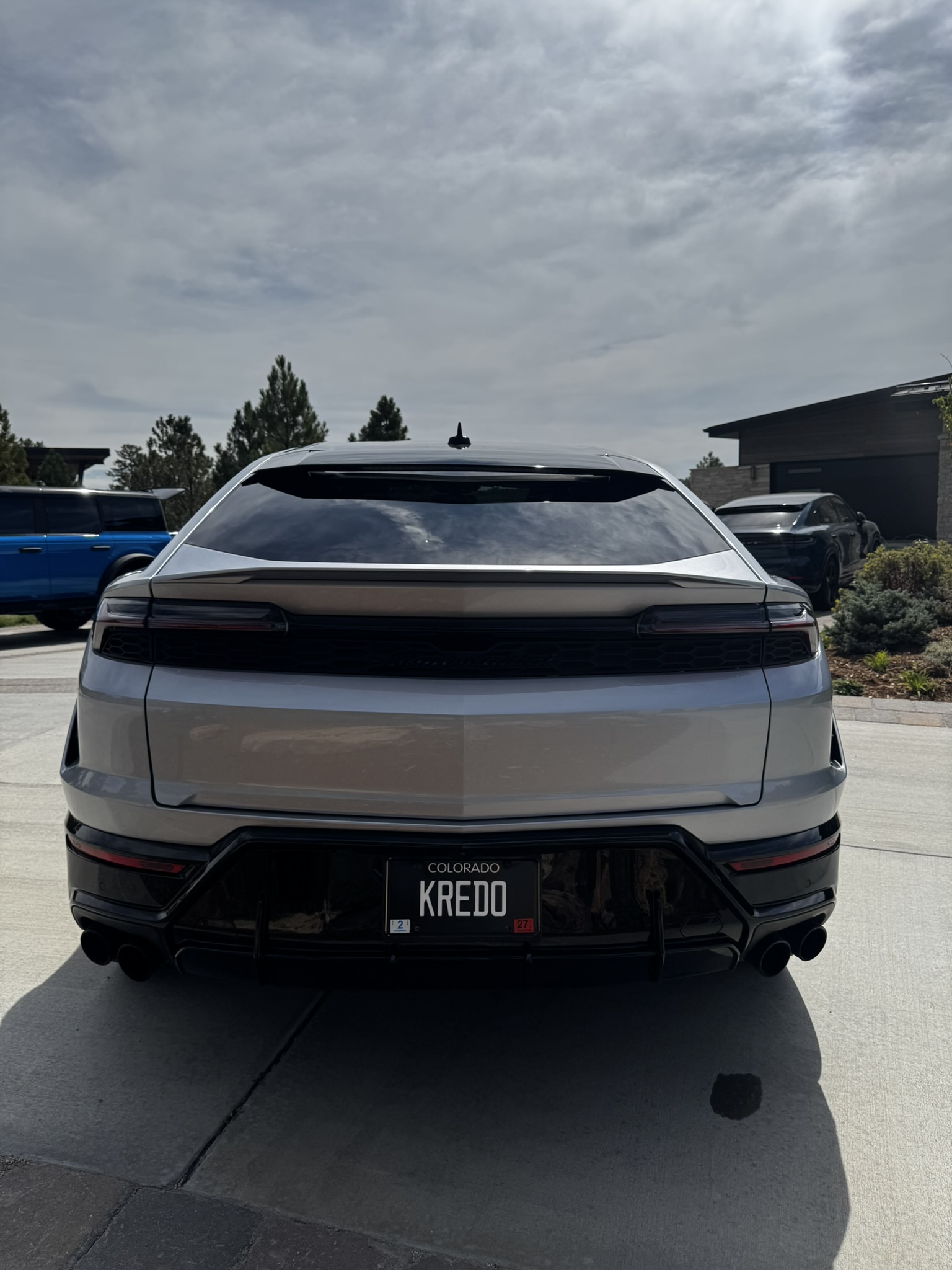 Used 2025 Lamborghini Urus SE AWD/4WD image 18