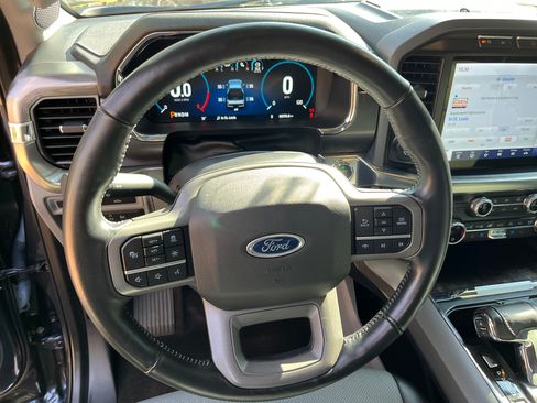 Used 2021 Ford F150 Lariat w/ Equipment Group 502A High image 26