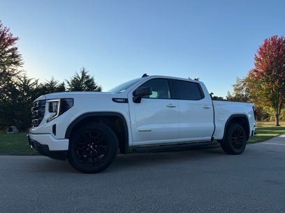 Used 2025 GMC Sierra 1500 Elevation