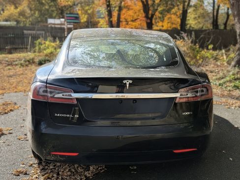 Used 2018 Tesla Model S 100D image 2