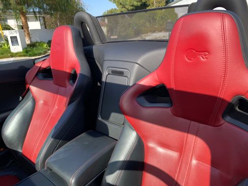 Used 2016 Jaguar F-TYPE R image 14