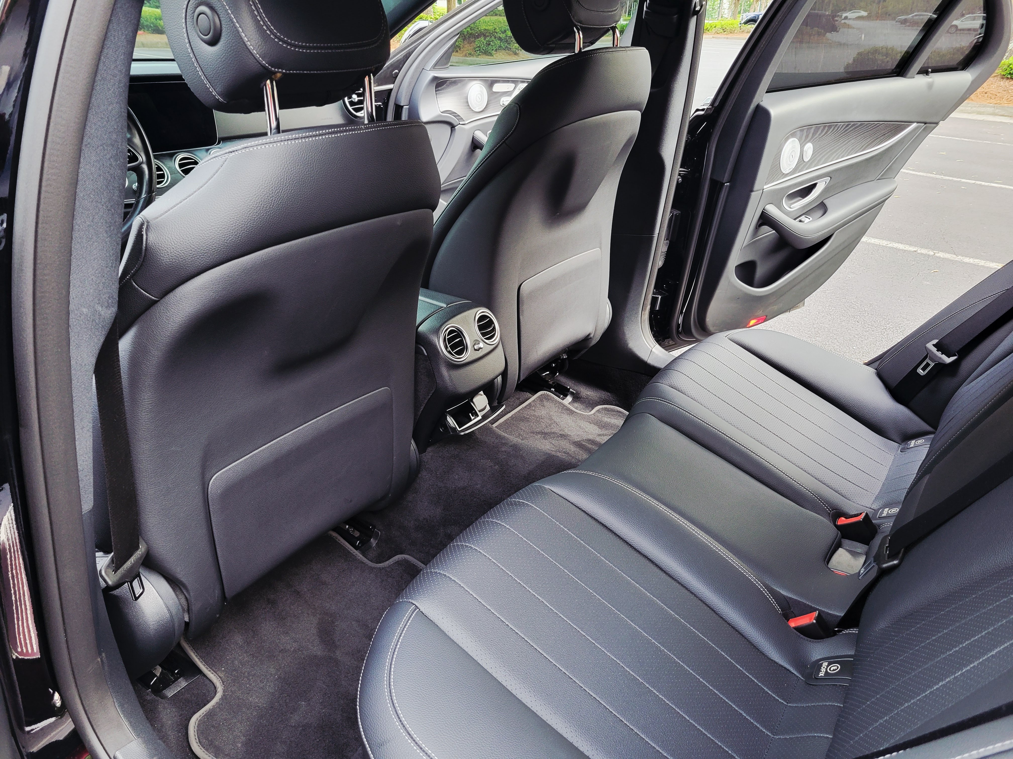 Used 2020 Mercedes-Benz E 350 Sedan image 18