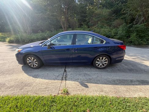 Used 2016 Subaru Legacy 2.5i Premium AWD/4WD image 1