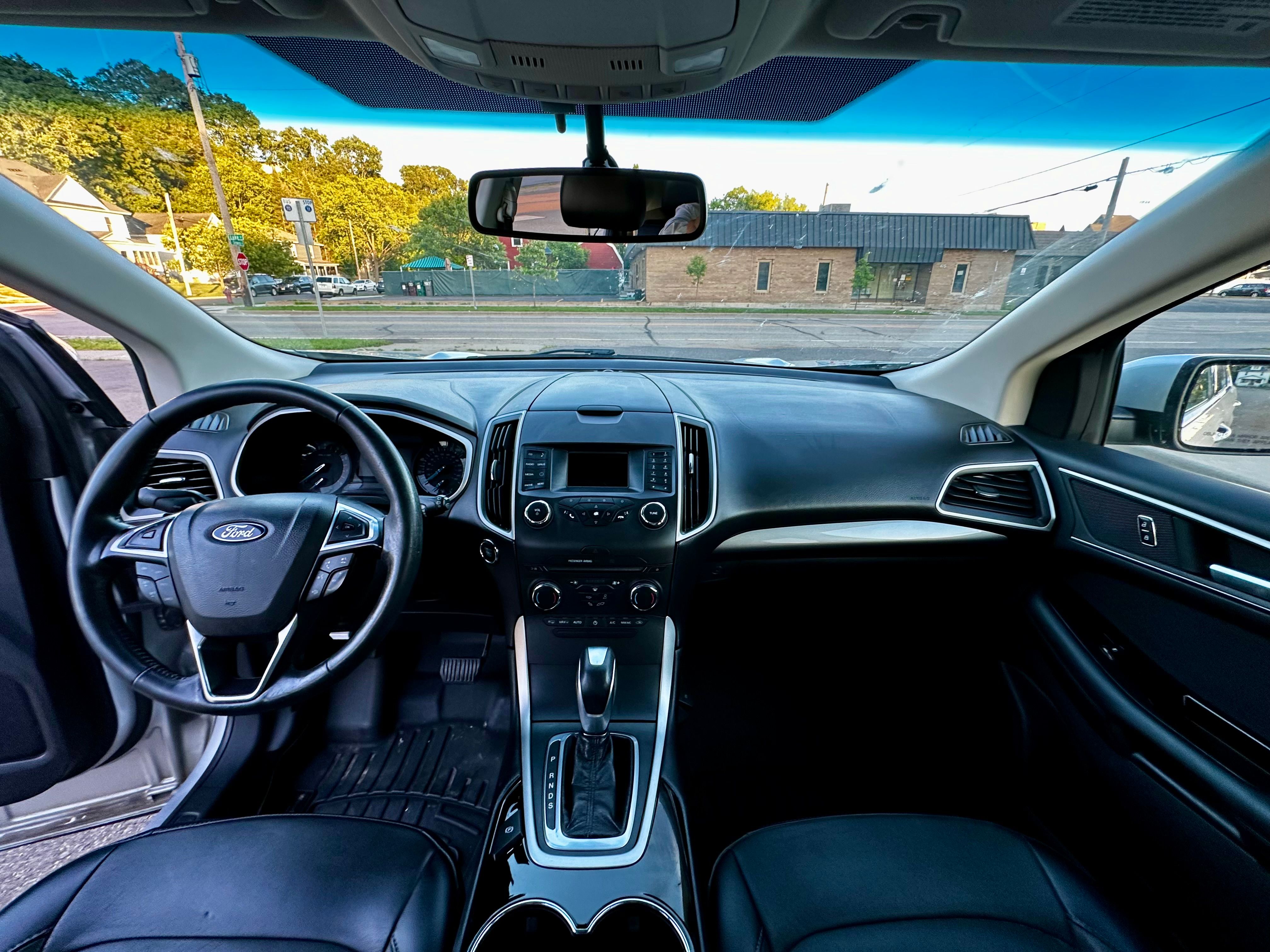Used 2017 Ford Edge SEL AWD/4WD image 13