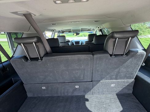 Used 2019 GMC Yukon XL SLT AWD/4WD image 15