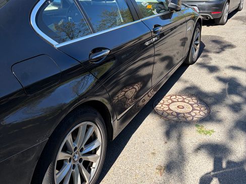 Used 2015 BMW 528i xDrive Sedan AWD/4WD image 6