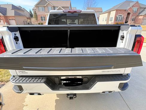 Used 2022 GMC Sierra 1500 Denali image 8