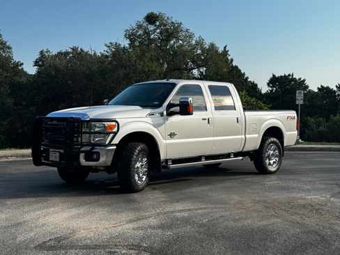 Used 2015 Ford F350 Lariat w/ Chrome Package AWD/4WD image 1