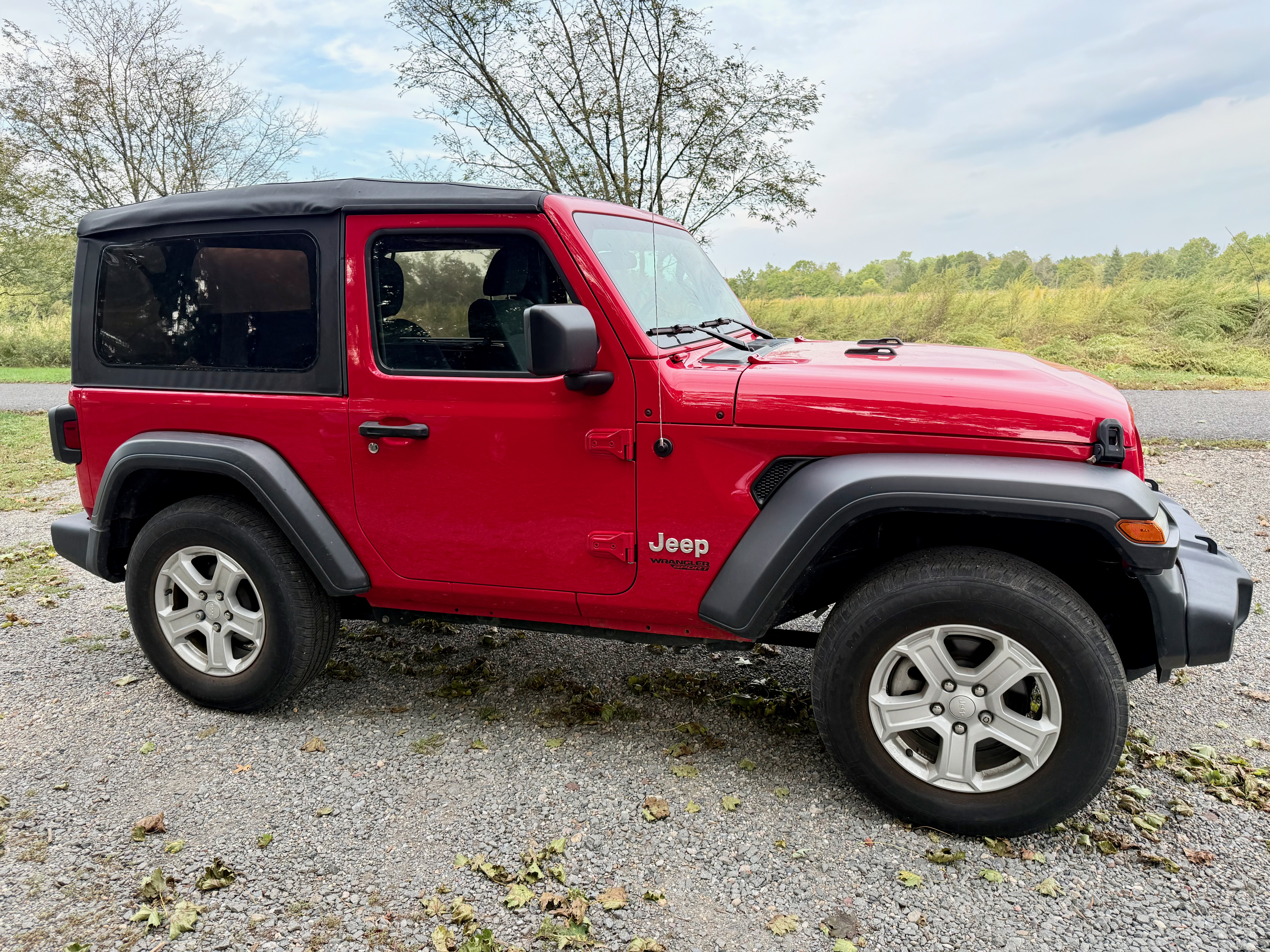 Used 2021 Jeep Wrangler Sport AWD/4WD image 4