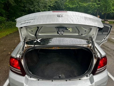 Used 2008 Dodge Avenger SE image 25