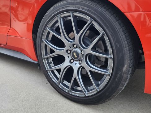 Used 2015 Ford Mustang Coupe image 10