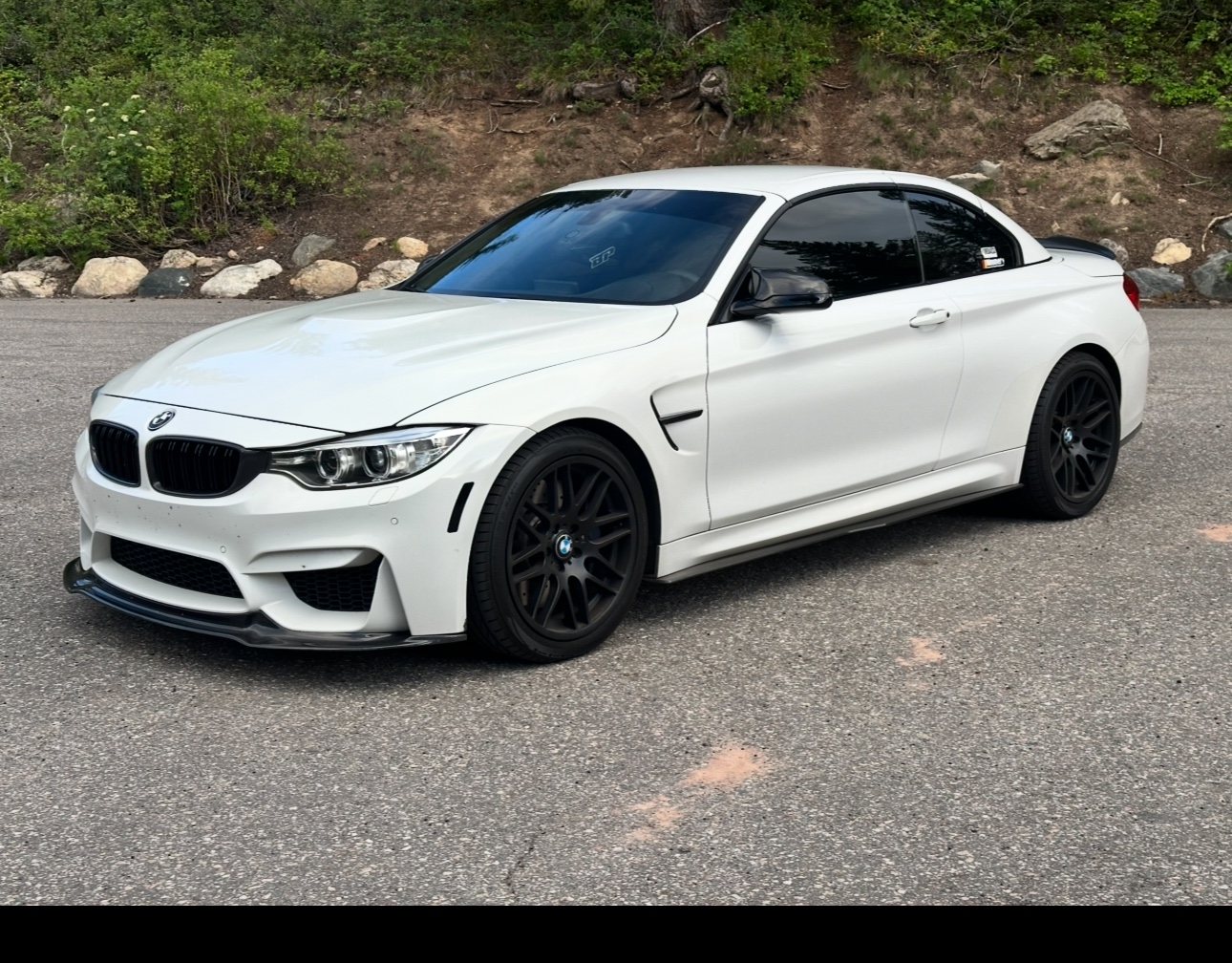 Used 2016 BMW M4 Convertible RWD image 1