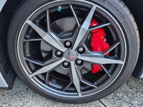 Used 2021 Chevrolet Corvette Stingray Preferred Cpe w/ Z51 Performance Package image 8