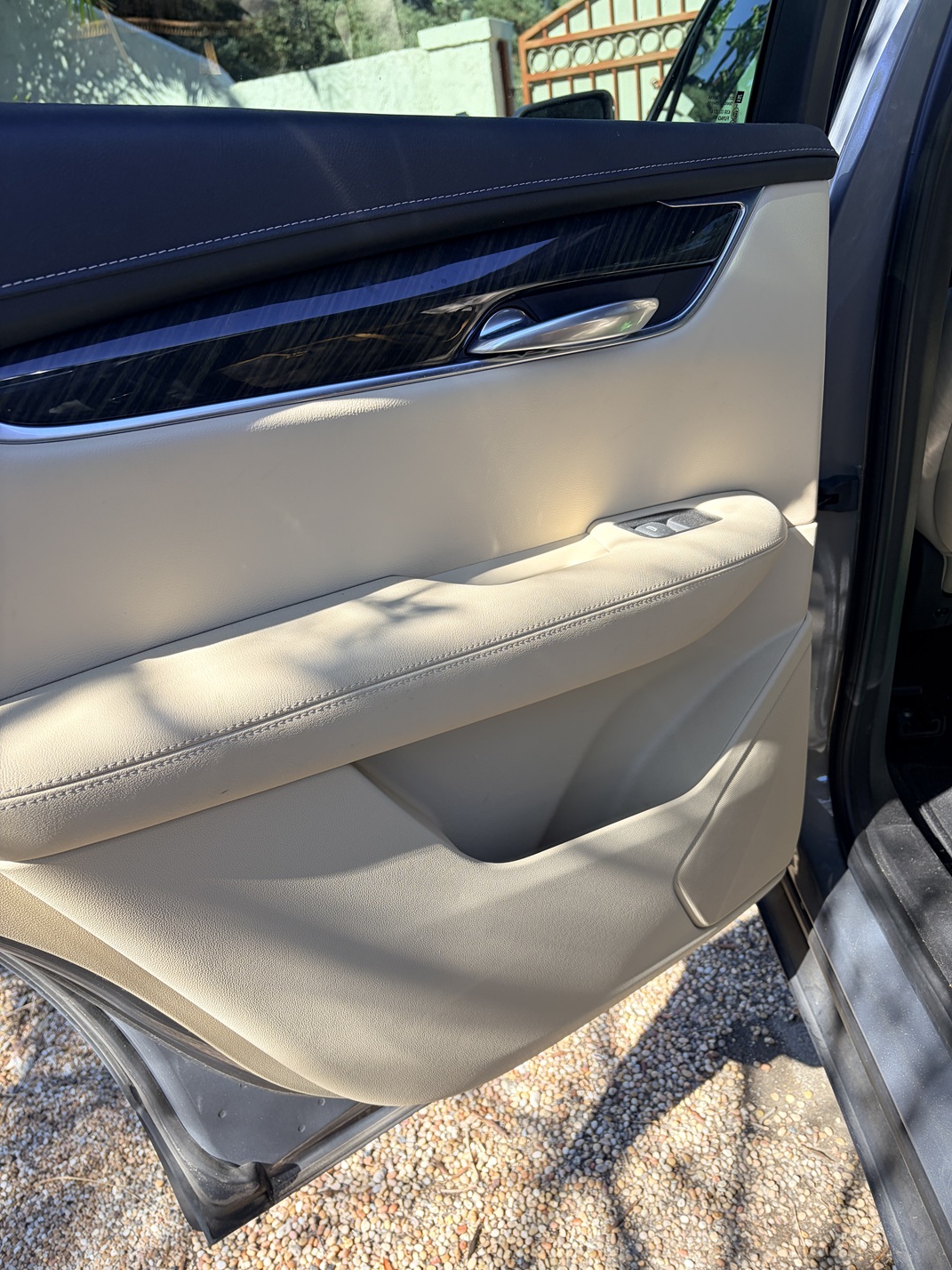 Used 2017 Cadillac XT5 FWD image 17