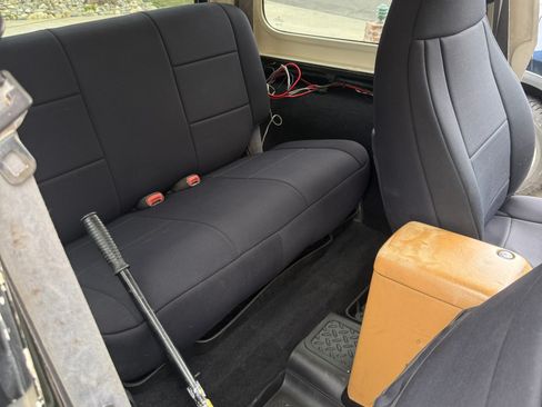 Used 1997 Jeep Wrangler Sahara AWD/4WD image 27