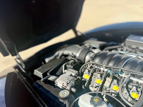 Used 2012 Chevrolet Corvette Grand Sport w/ 3LT Preferred Equipment Group image 11