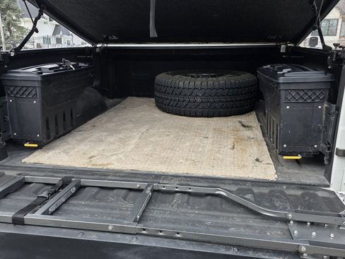 Used 2019 RAM 2500 Big Horn w/ Night Edition image 6