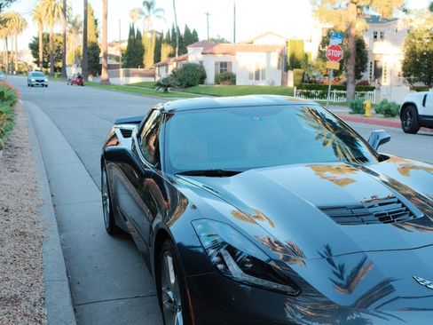 Used 2014 Chevrolet Corvette Stingray Coupe w/ 2LT Preferred Equipment Group image 4