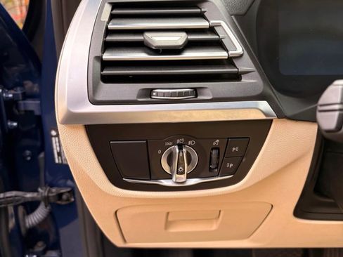 Used 2022 BMW X3 xDrive30i w/ Premium Package image 12