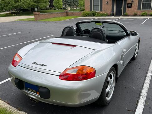 Used 1999 Porsche Boxster RWD image 9