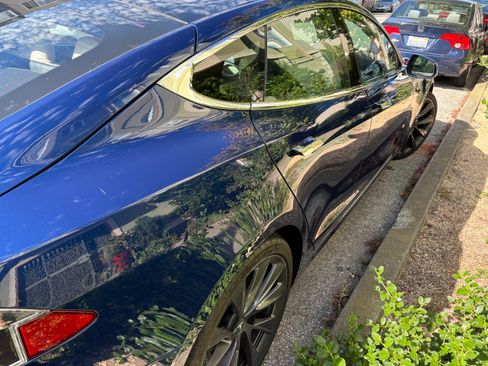 Used 2019 Tesla Model S Long Range image 8