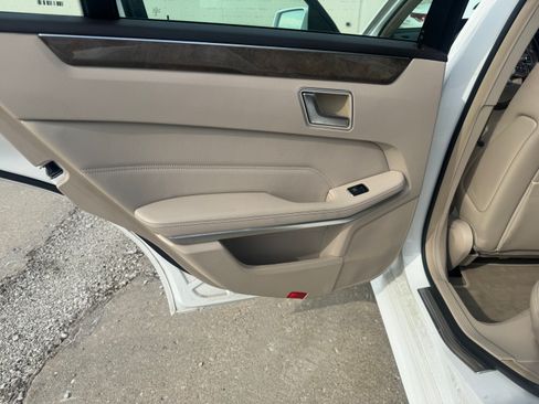 Used 2015 Mercedes-Benz E 350 4MATIC Sedan image 26