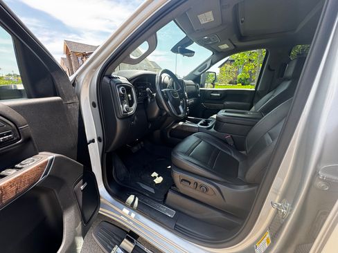 Used 2020 GMC Sierra 2500 Denali w/ Denali Ultimate Package AWD/4WD image 5