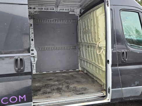 Used 2016 RAM ProMaster 2500 image 11