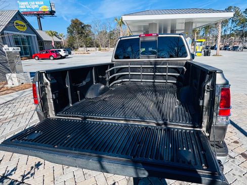 Used 2007 Nissan Titan XE w/ Preferred Pkg image 8
