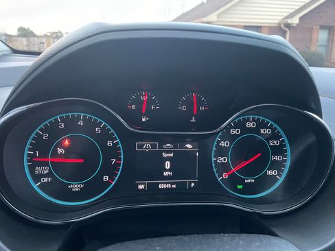 Used 2017 Chevrolet Cruze LT w/ Convenience Package image 26