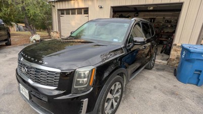 Used 2021 Kia Telluride EX w/ EX Premium Package FWD image 4