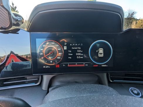 Used 2024 Hyundai Elantra N image 8