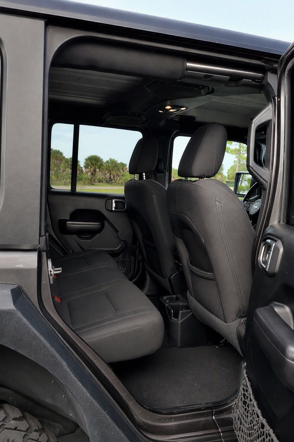 Used 2020 Jeep Wrangler Unlimited Sport S AWD/4WD image 14