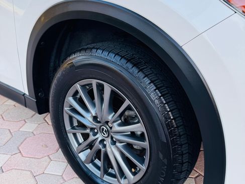 Used 2019 MAZDA CX-5 Touring image 11