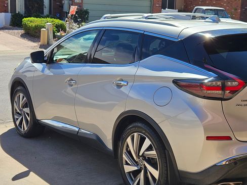 Used 2019 Nissan Murano SL w/ Cargo Package image 5