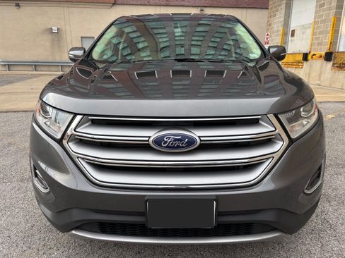 Used 2018 Ford Edge SEL w/ Equipment Group 201A image 2