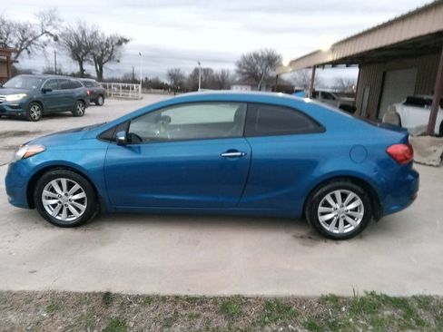 Used 2014 Kia Forte Koup EX FWD image 9
