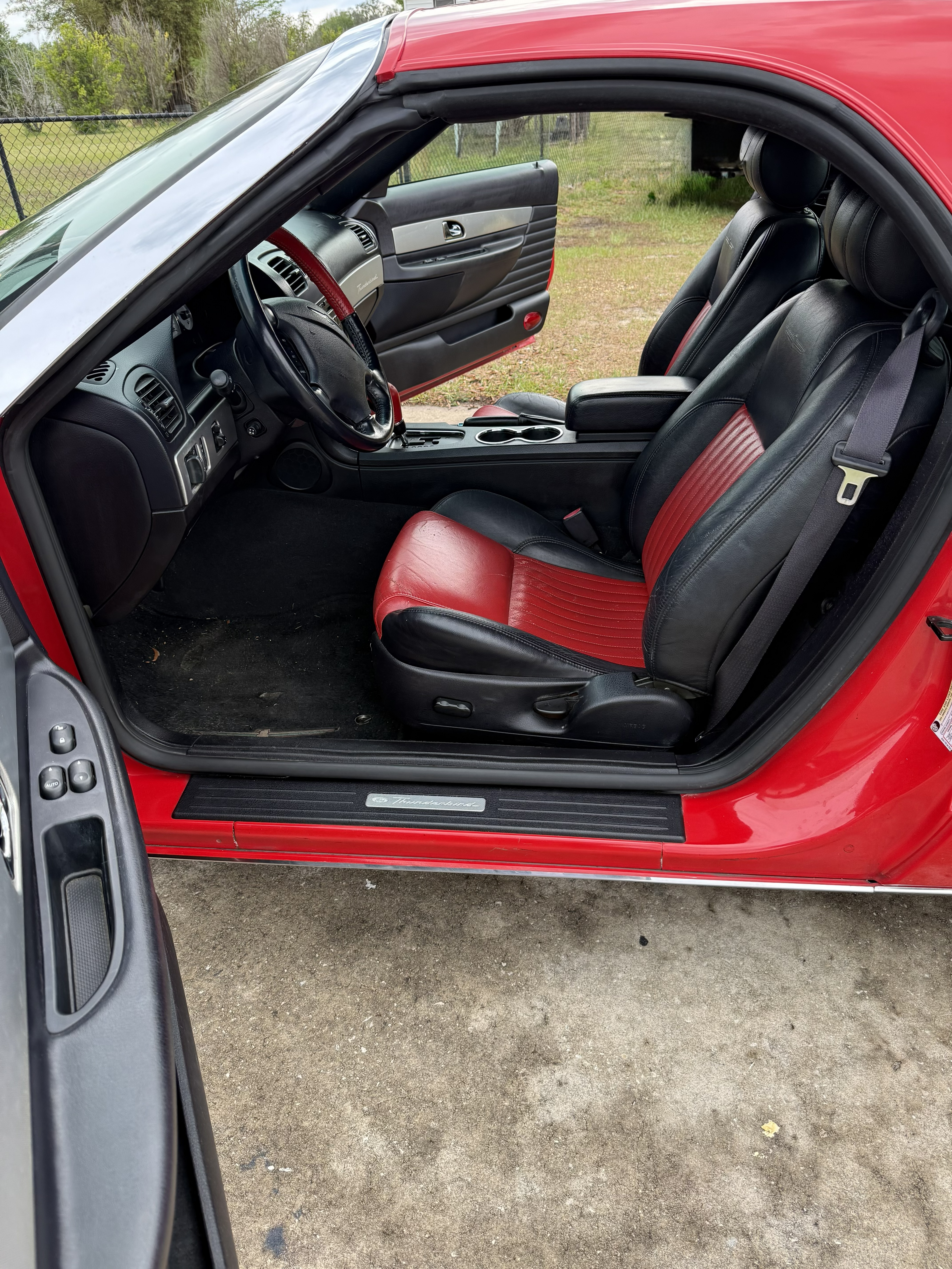 Used 2005 Ford Thunderbird RWD image 1