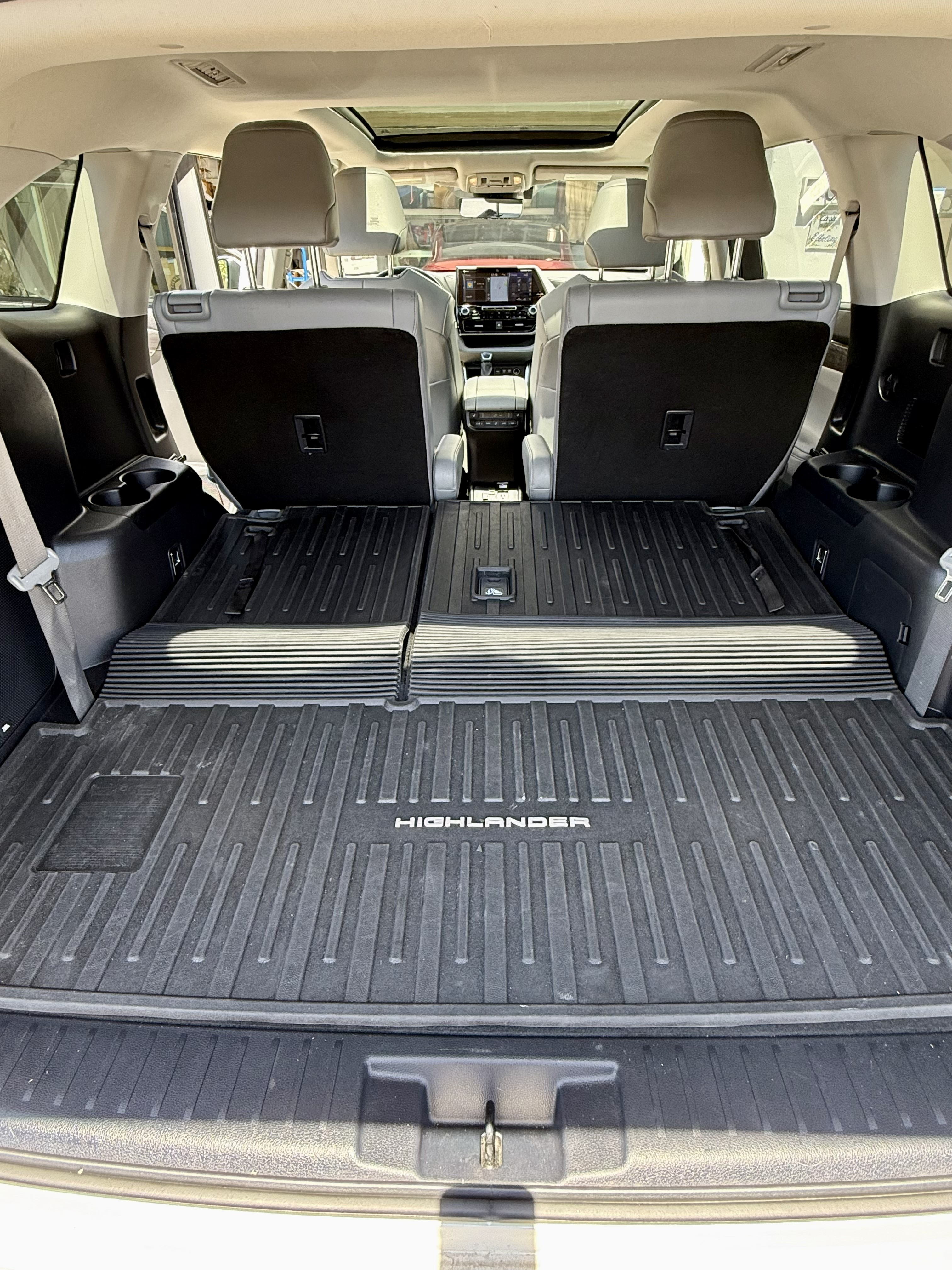 Used 2020 Toyota Highlander Platinum AWD/4WD image 16