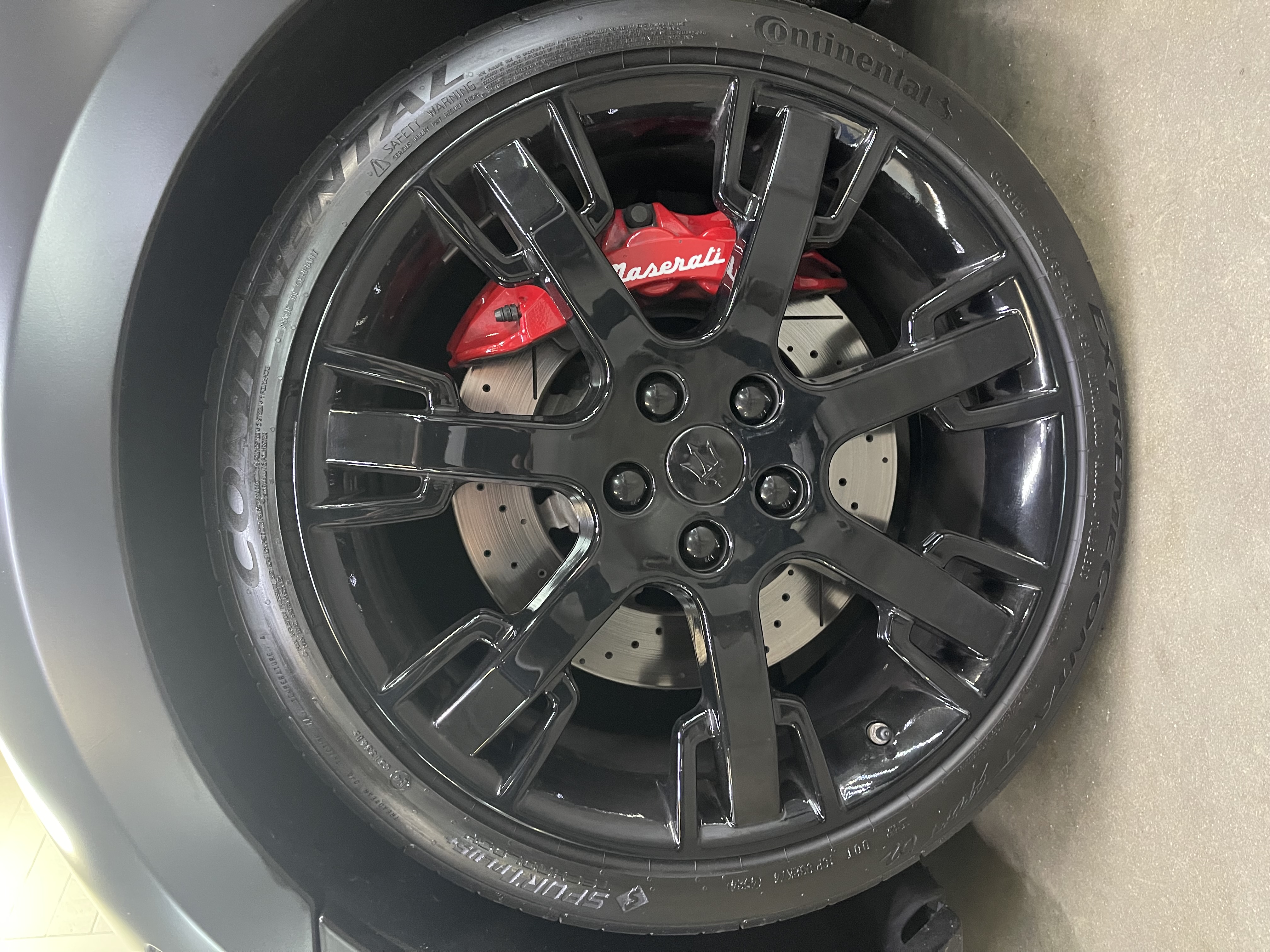 Used 2013 Maserati GranTurismo Sport RWD image 12
