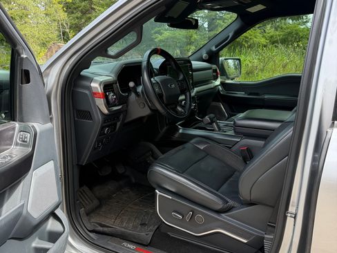 Used 2022 Ford F150 Raptor w/ Equipment Group 801A High AWD/4WD image 10