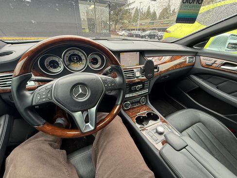 Used 2012 Mercedes-Benz CLS 550 4MATIC image 13
