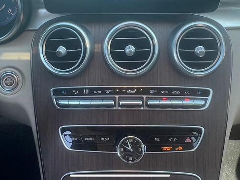 Used 2020 Mercedes-Benz C 300 Sedan image 7