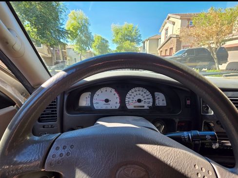 Used 2002 Toyota Tacoma PreRunner image 8