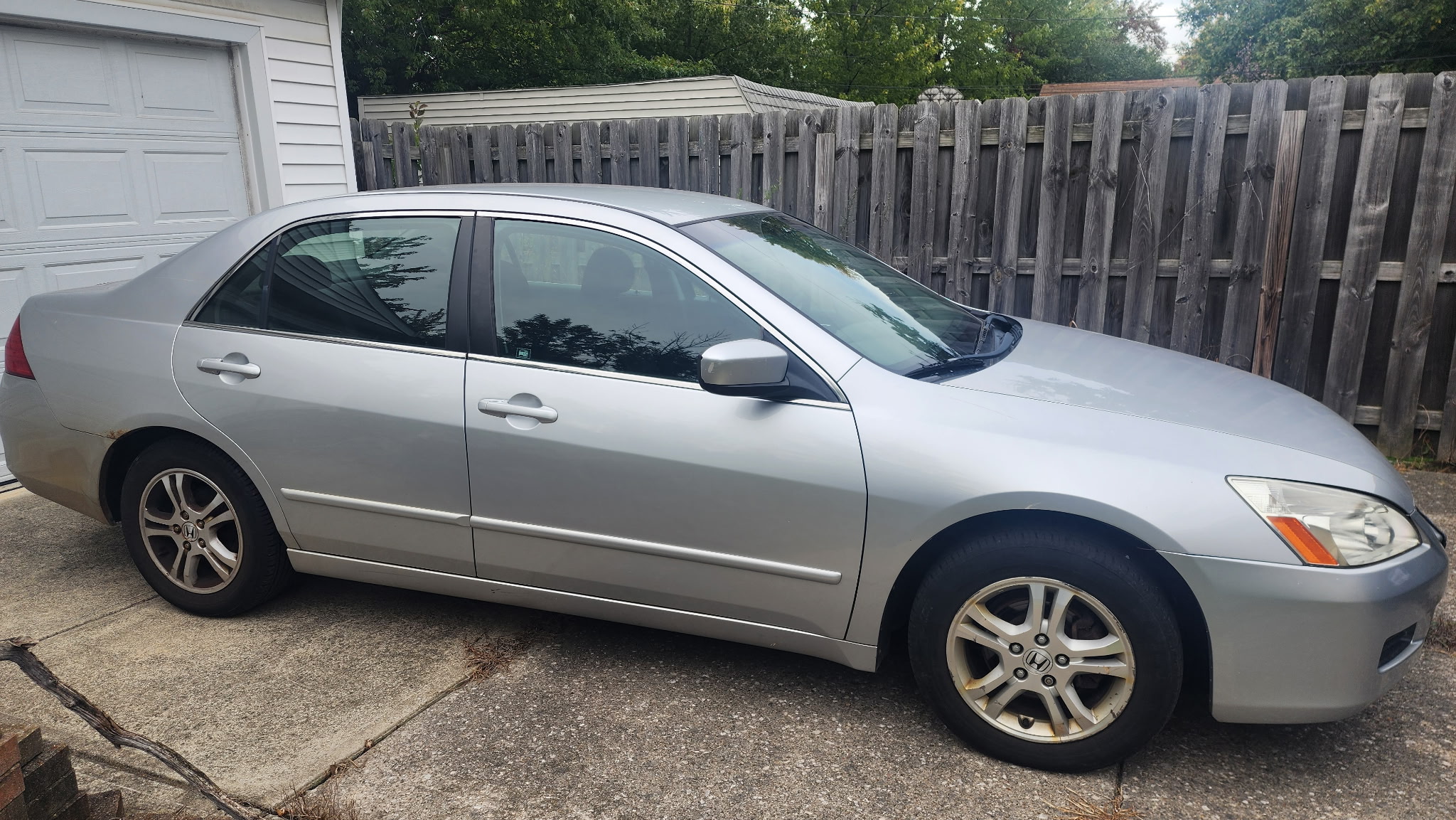 Used 2007 Honda Accord SE image 2