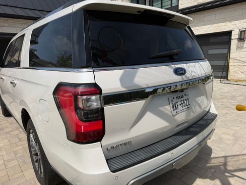 Used 2019 Ford Expedition Max Limited w/ Equipment Group 301A AWD/4WD image 5