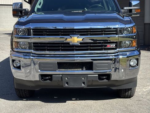 Used 2015 Chevrolet Silverado 2500 LTZ w/ Duramax Plus Package image 5