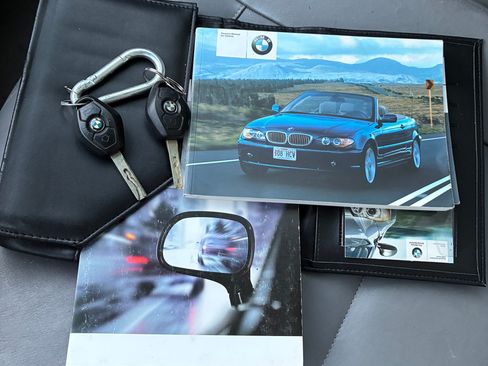 Used 2004 BMW 325Ci Convertible RWD image 11